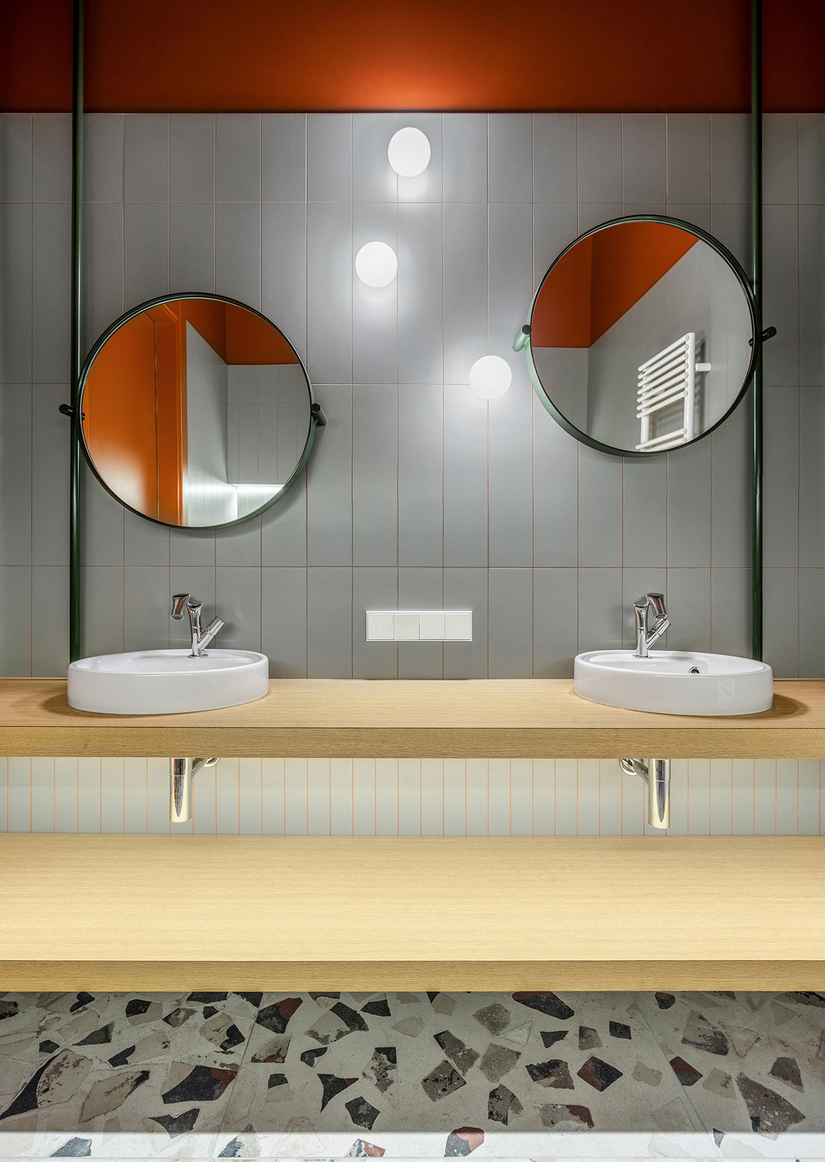 一个拥有巨大游乐区的家庭---酷图编号1264860