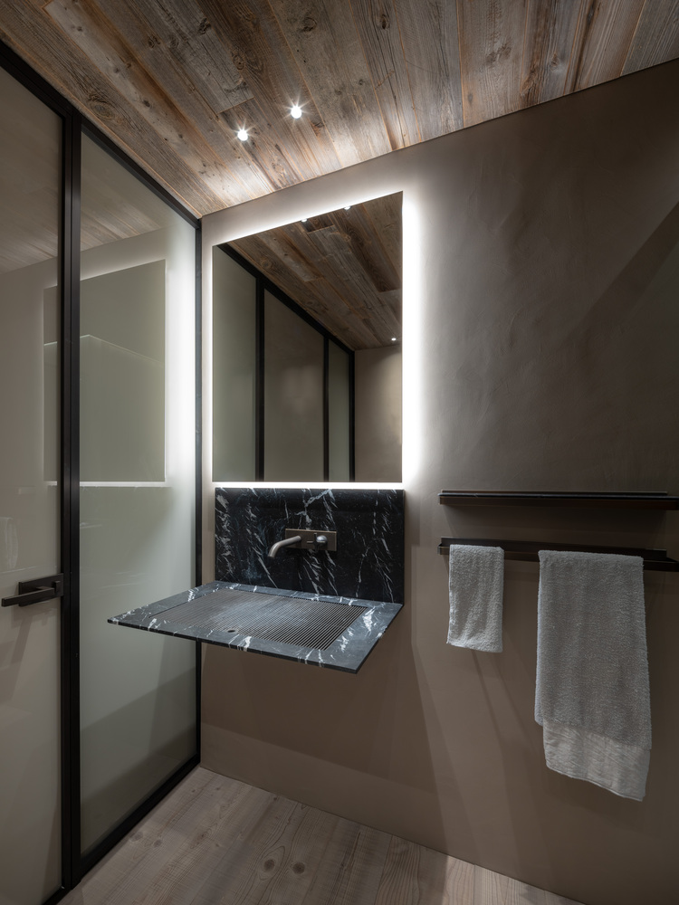 意大利130平米的Cortina 小屋-特殊材质打造与环境相容的住宅---酷图编号1271878