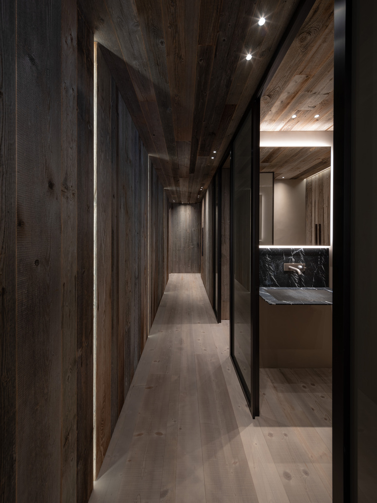 意大利130平米的Cortina 小屋-特殊材质打造与环境相容的住宅---酷图编号1271880