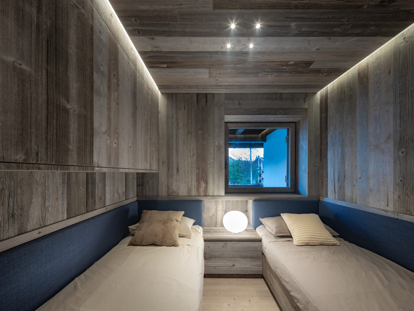 意大利130平米的Cortina 小屋-特殊材质打造与环境相容的住宅---酷图编号1271886