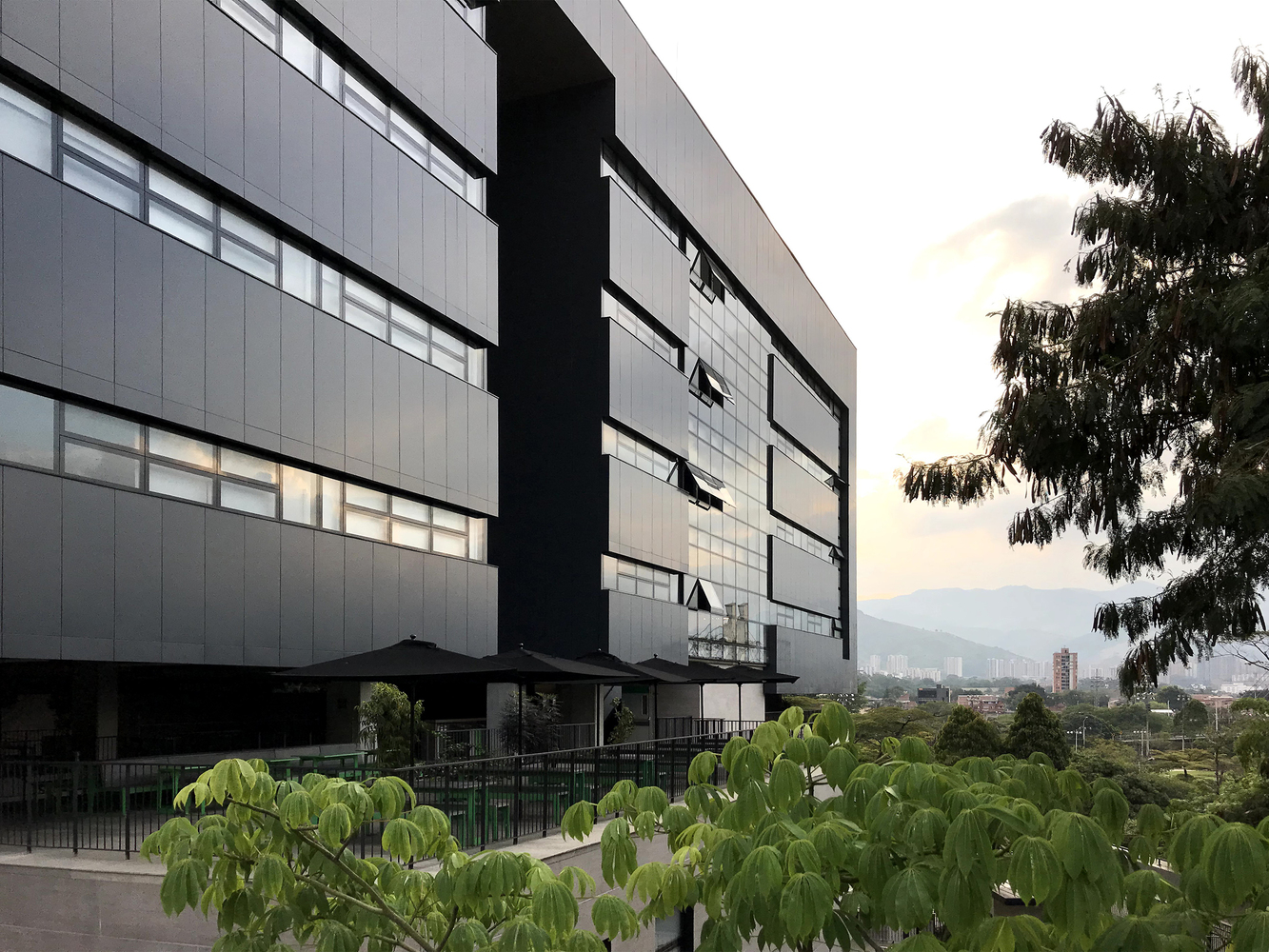 哥伦比亚EAFIT大学语言培训中心教学大楼---酷图编号1275035