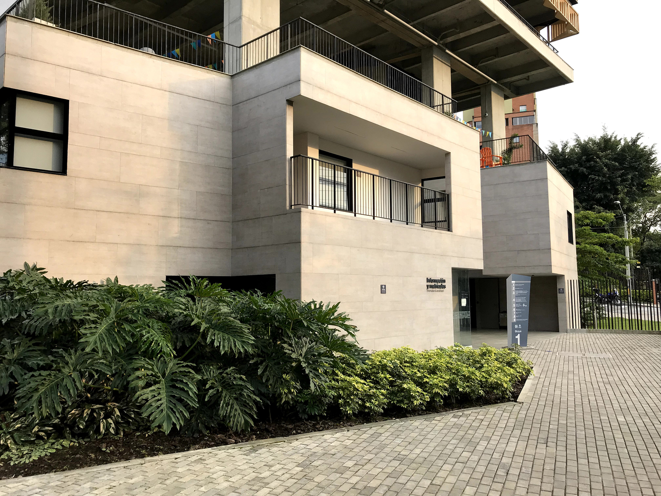 哥伦比亚EAFIT大学语言培训中心教学大楼---酷图编号1275039