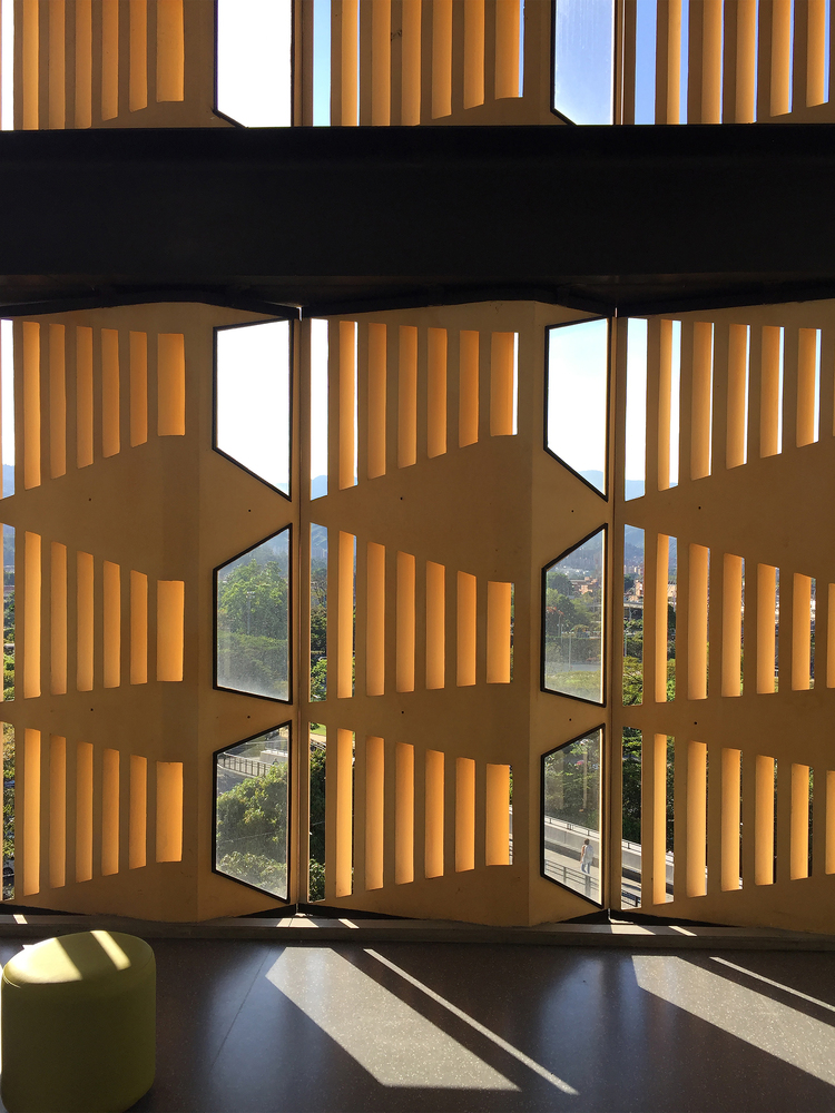 哥伦比亚EAFIT大学语言培训中心教学大楼---酷图编号1275041