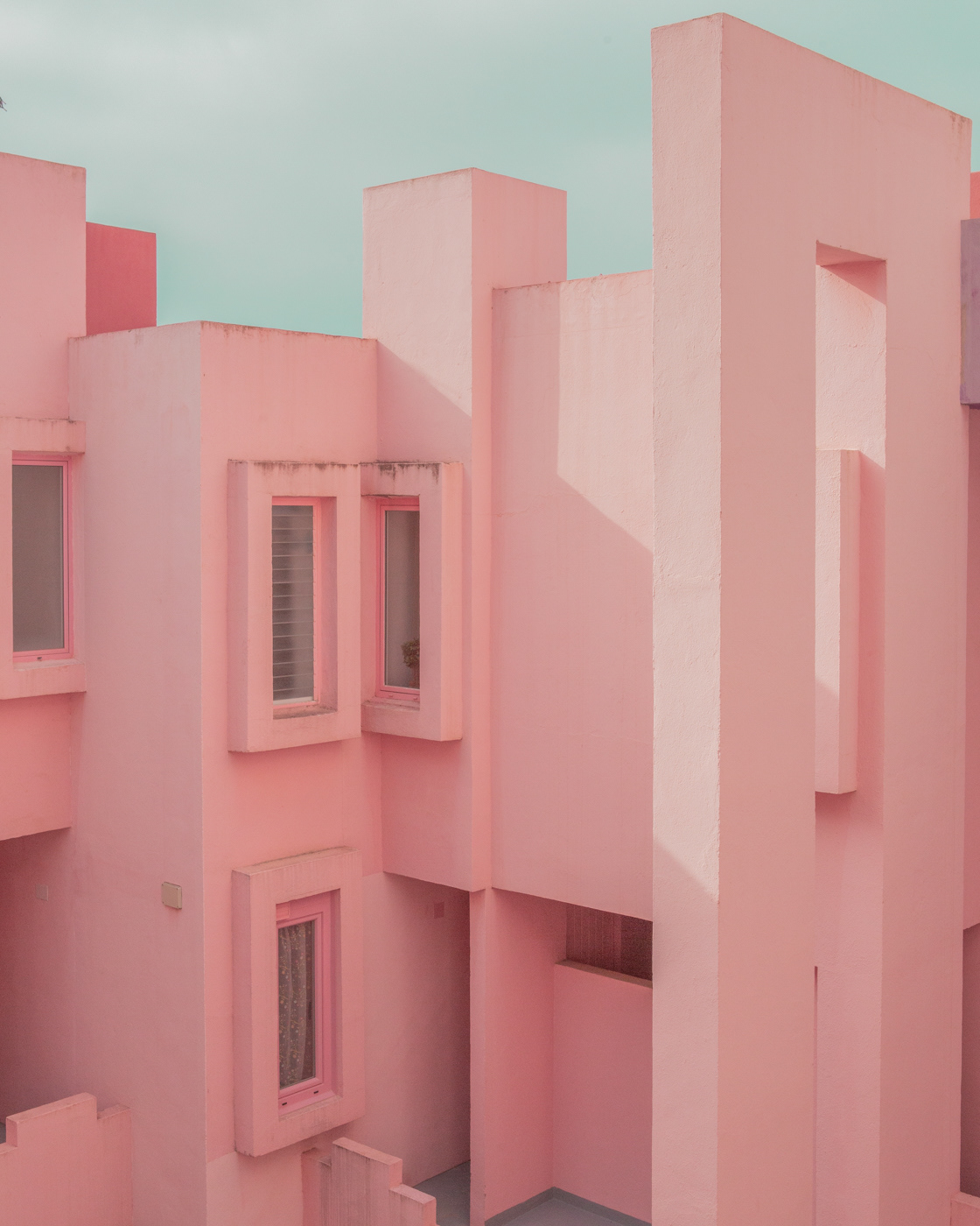 西班牙卡尔佩-彩色的房屋