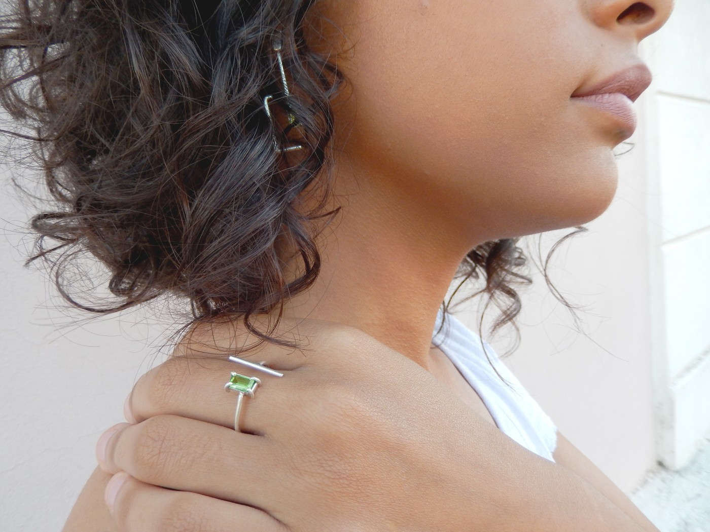 Coleção Assimetria-不对称的天然宝石封面大图