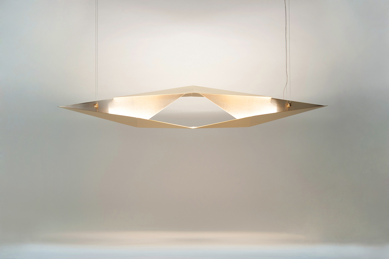 采用轻盈挑战重力的Thinness椅子系列---酷图编号1282632