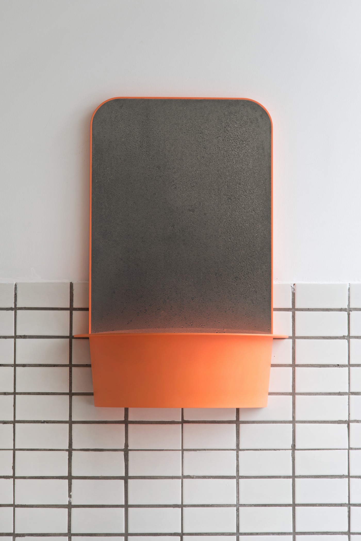 流动浴室镜封面大图