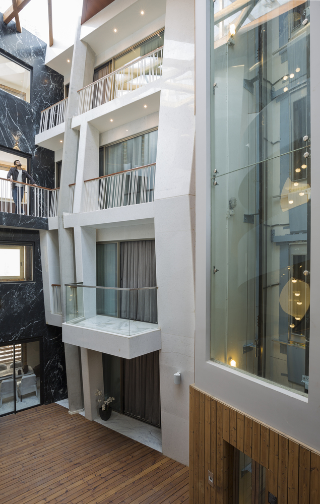 印度1340平米裂开的房屋---酷图编号1284347