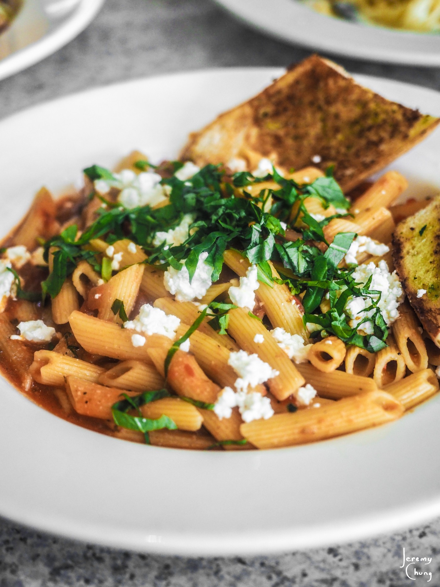 香气扑鼻的意大利通心粉图片