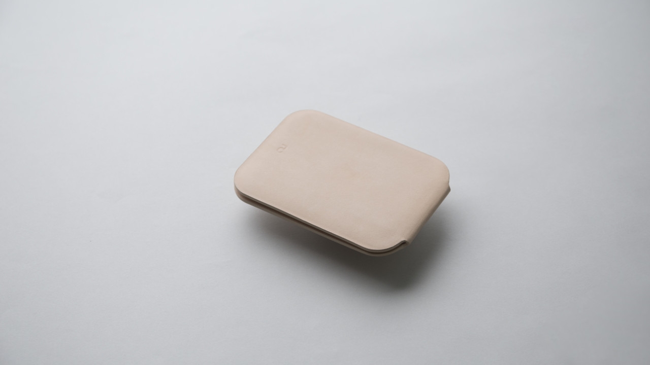 Yeongkyu Yoo创作的一系列极简主义钱包图片