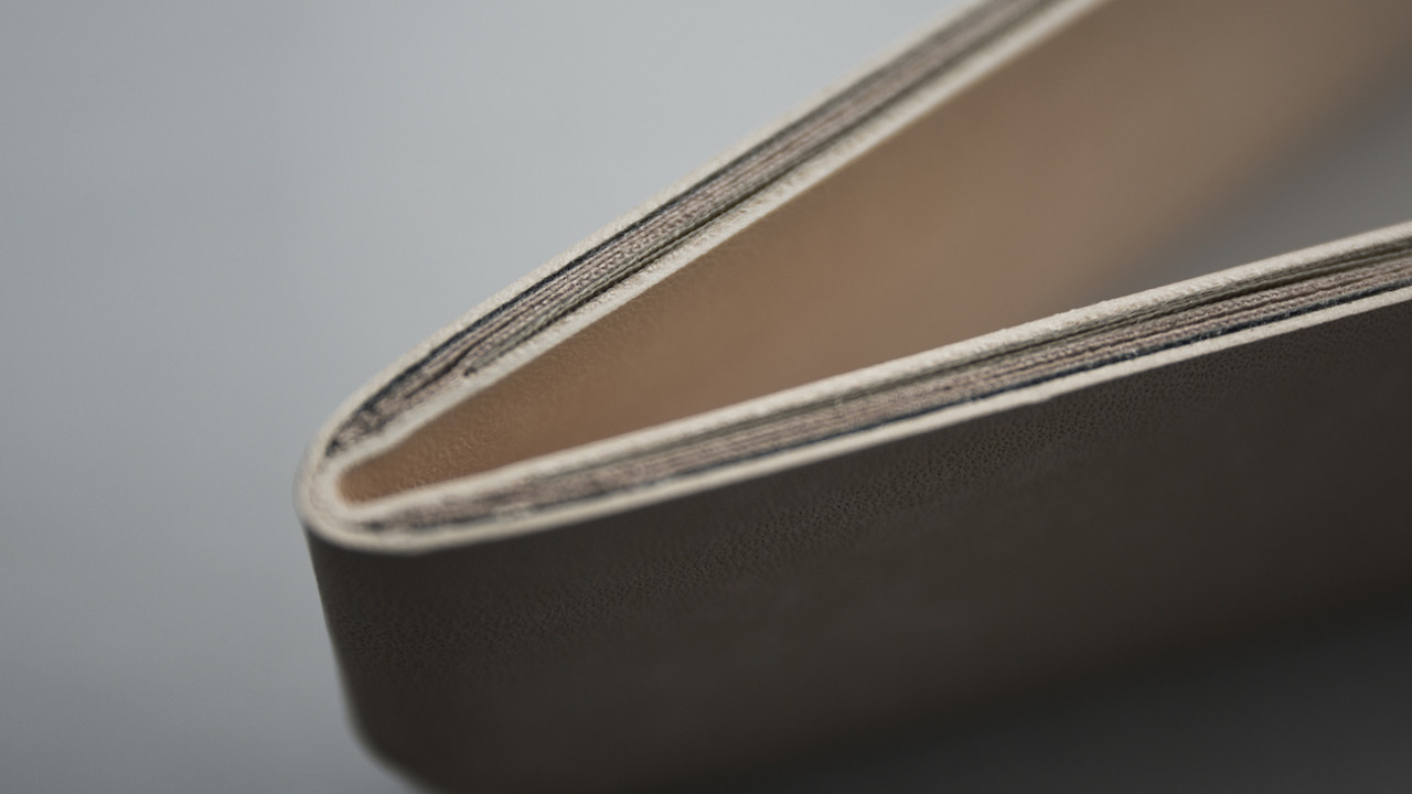 Yeongkyu Yoo创作的一系列极简主义钱包---酷图编号8