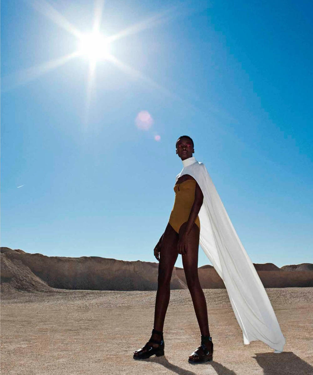 Harper Bazaar墨西哥-沙漠风暴---酷图编号1