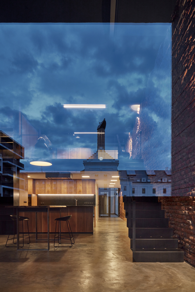 捷克老啤酒厂改造的LOFT跃层公寓---酷图编号1287811