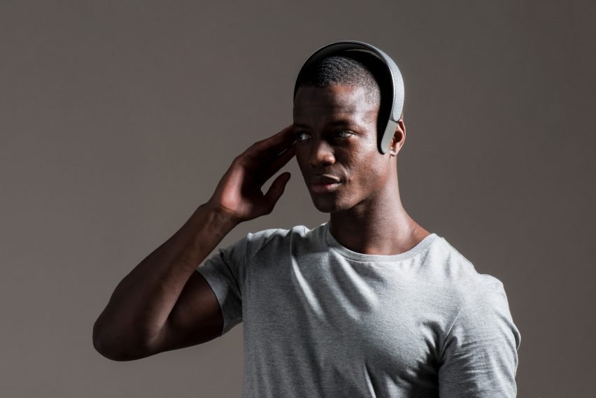 旨在通过收集智能设备来改善您健康状况的设备---酷图编号8