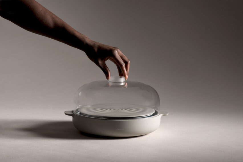 旨在通过收集智能设备来改善您健康状况的设备---酷图编号4