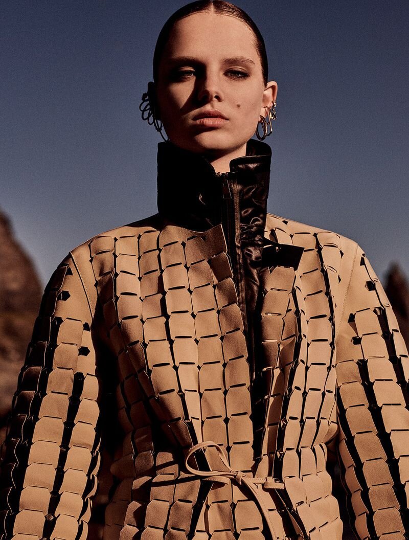 吉赛尔·诺曼-冬天的白色阴影-Vogue杂志日本版---酷图编号8