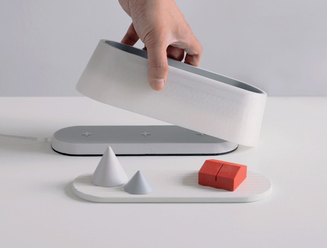 灵感来自于悬崖带充电装置的文具盒---酷图编号1292087