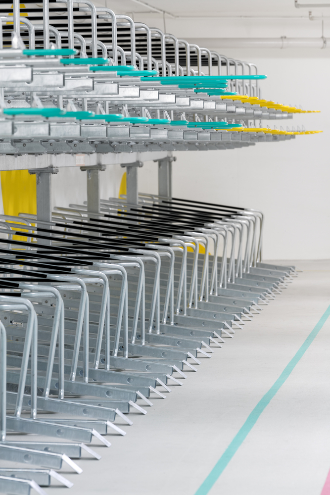 德国卡尔斯鲁厄1440平米的五彩自行车停放站---酷图编号1293034