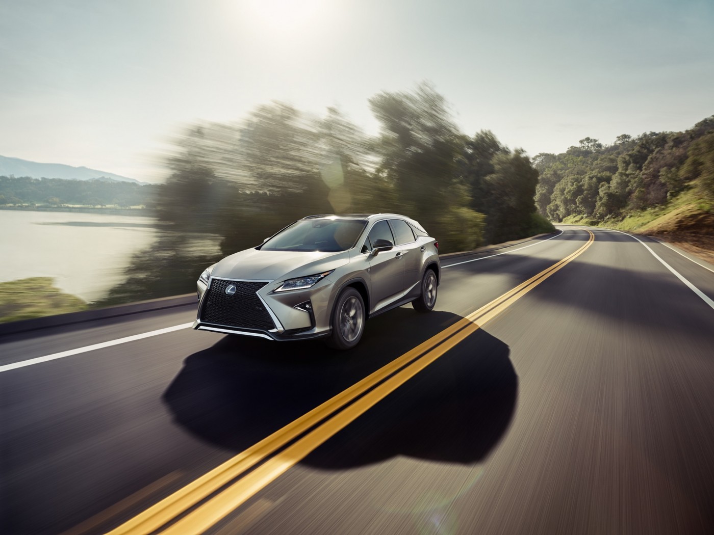 Lexus越野车封面大图