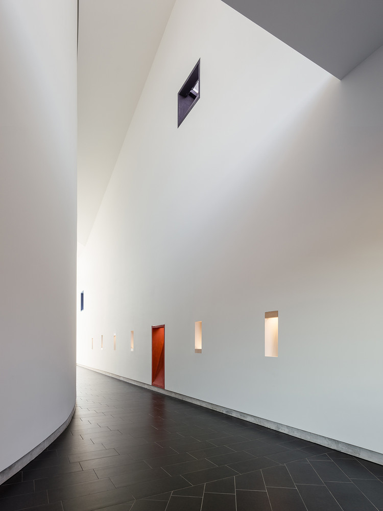 美国973平米的烈士礼拜堂---酷图编号13