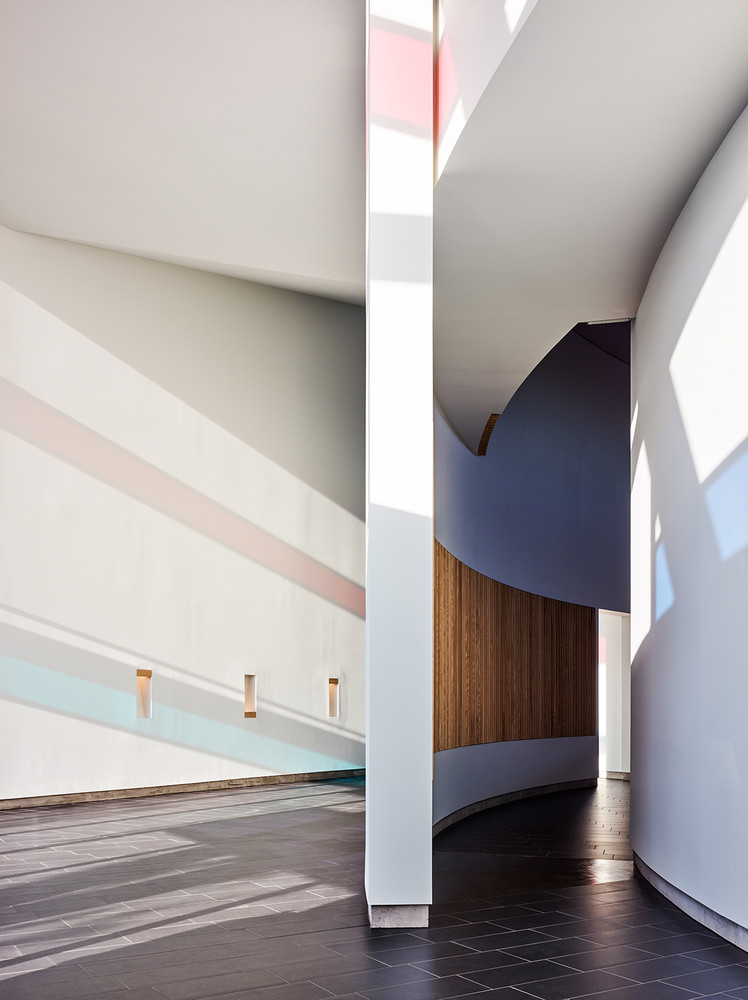 美国973平米的烈士礼拜堂---酷图编号12