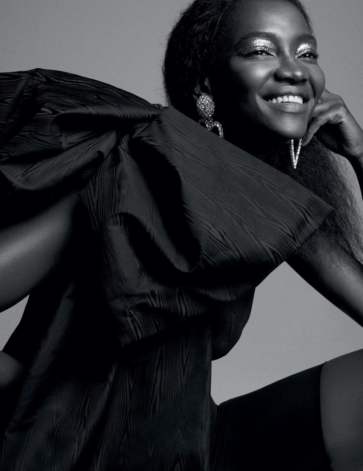 阿列克西·卢博米尔斯基(Alexi Lubomirski)为西班牙《 Vogue》杂志拍摄度假华丽礼服---酷图编号1298527