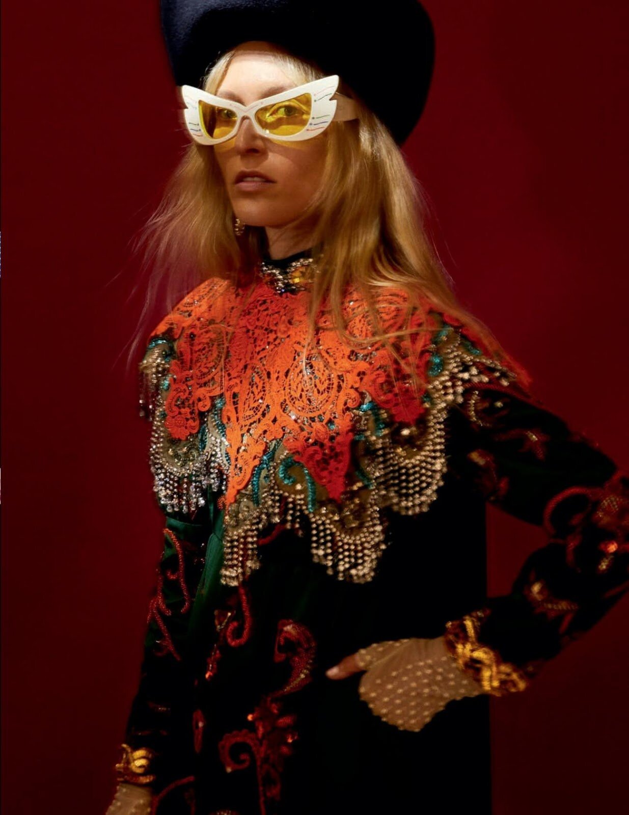 阿列克西·卢博米尔斯基(Alexi Lubomirski)为西班牙《 Vogue》杂志拍摄度假华丽礼服---酷图编号1298530