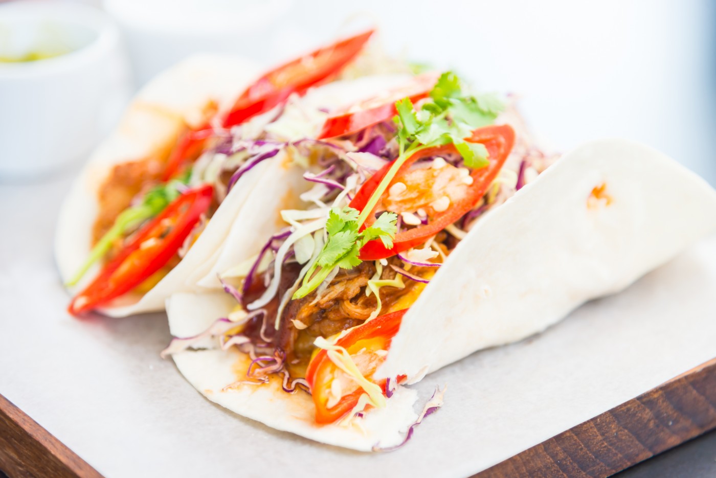 包肉馅的鸡蛋饼图片