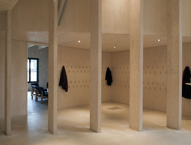 德国科隆880平米的Immanuel教堂---酷图编号1299513