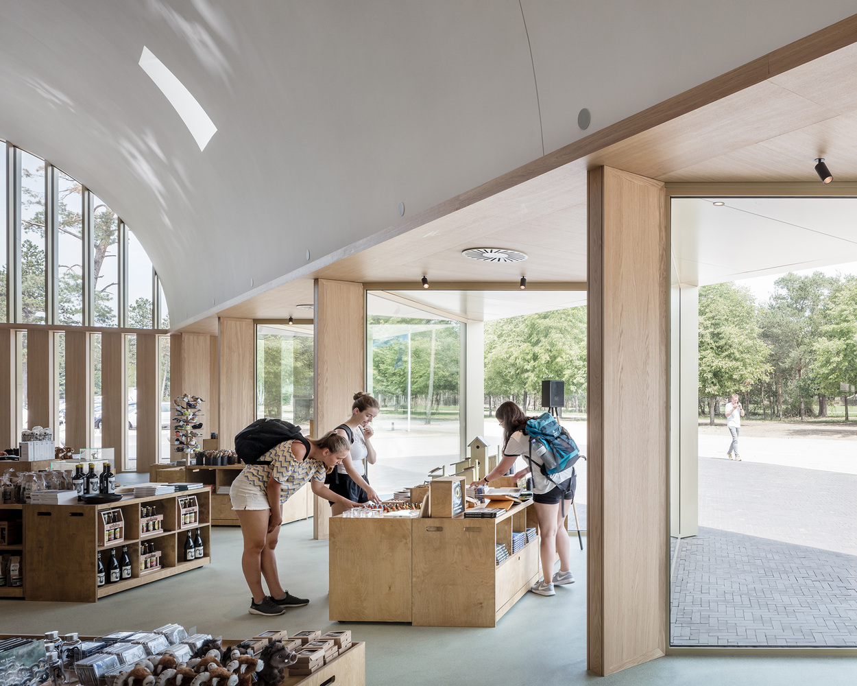 荷兰3360平米的Hoge Veluwe 国家公园游客服务中心---酷图编号1304541