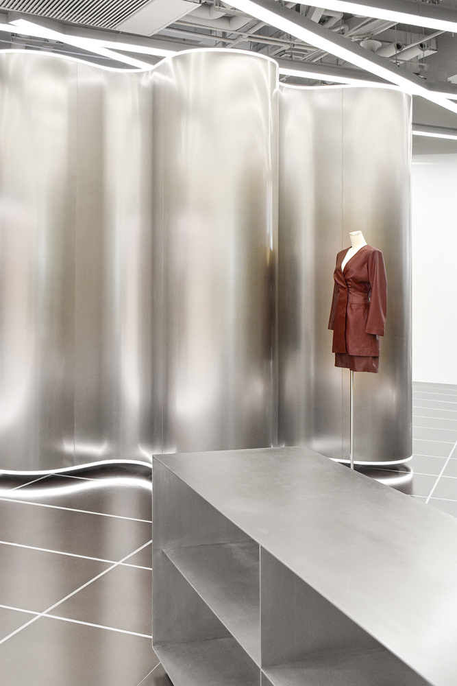 中国沈阳600平米的TGY品牌时装店集合店---酷图编号1307938