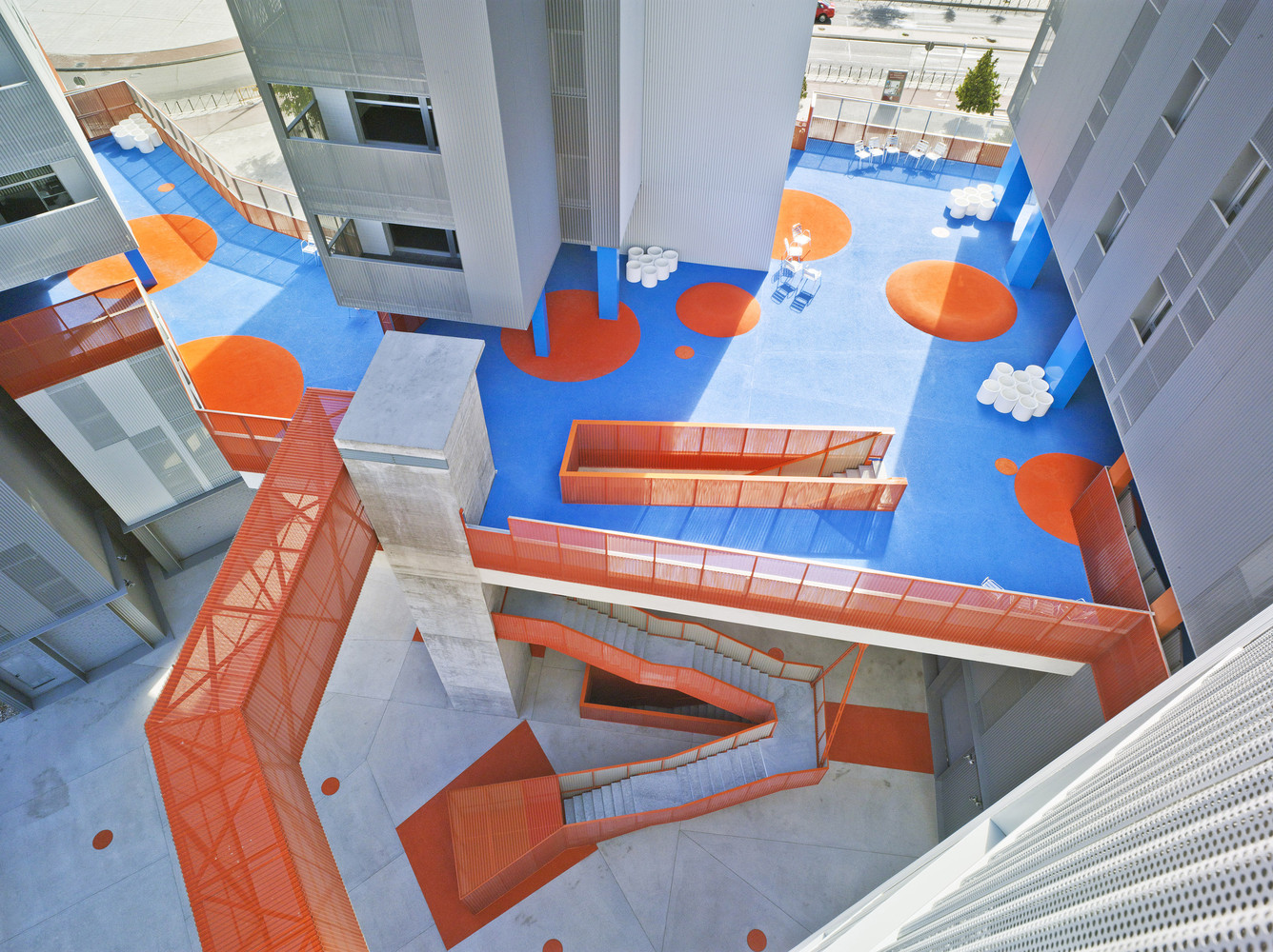 西班牙20000平米的几何住宅---酷图编号1308079