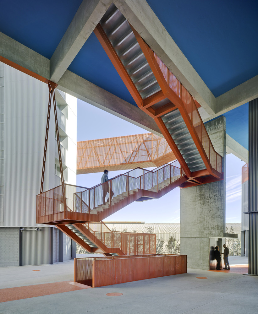 西班牙20000平米的几何住宅---酷图编号1308094