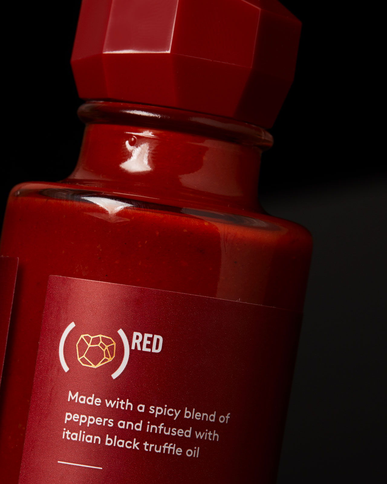 Colony为非常特别松露辣酱创造了独特的包装---酷图编号5