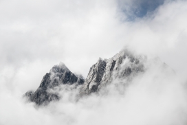 Uri Alps-阿尔卑斯雾山