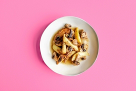 高清晰土豆炒松露松茸鲍鱼菜壁纸