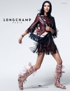Longchamp 2019奢侈春季赛事-混合皮革和绒面革配饰外套和连衣裙