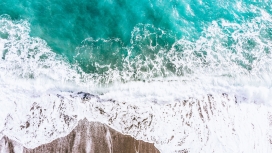 高清晰蓝色海域壁纸