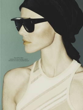 现代、智能、朴素低调优雅的时装-ELLE丹麦