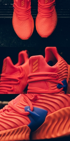 让我们花点时间欣赏珊瑚色Alphabounce运动鞋