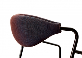 Bille chair-餐桌椅子与软垫座椅