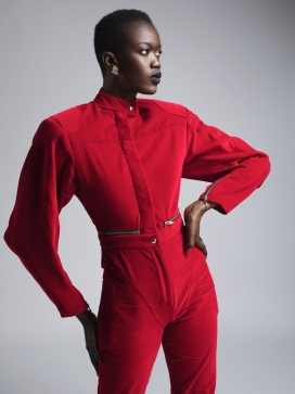 LATEST Magazine-阿玛达