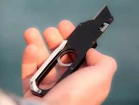 在你想要的时候可以缩回的魔刀刀片-外界成为巫术的小刀