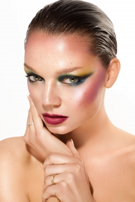 PARADISAEIDAE-水果红美妆