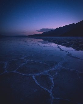 蓝紫湖