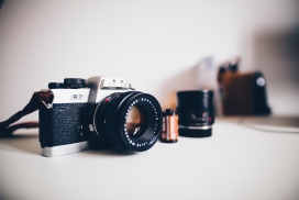 莱卡R7单反相机