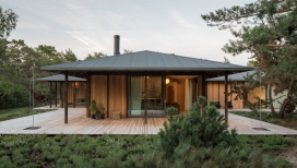 Sommarhus T-从日本建筑中汲取灵感的瑞典度假屋