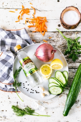 柠檬黄瓜洋葱食材组合