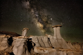 蘑菇山的夜空