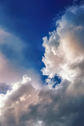 蓝天白云的天空